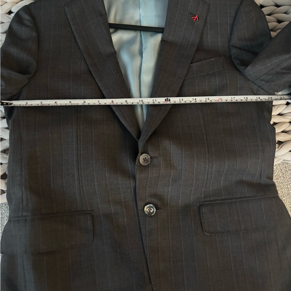 Isaia Charcoal Pinstripe Blazer - IT 50R - Picture 12 of 16
